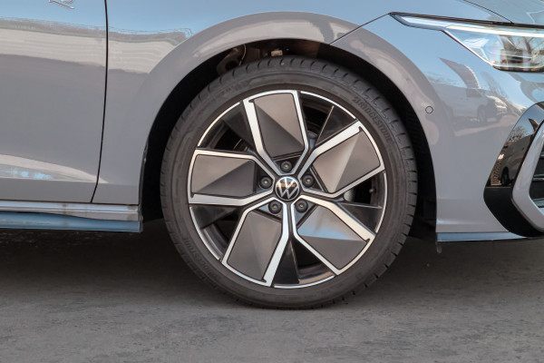 2025 Volkswagen Golf 8.5 110TSI R-Line Hatch Image 19