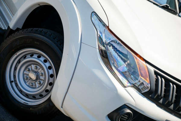 2017 Mitsubishi Triton MQ GLX+ Ute Image 6