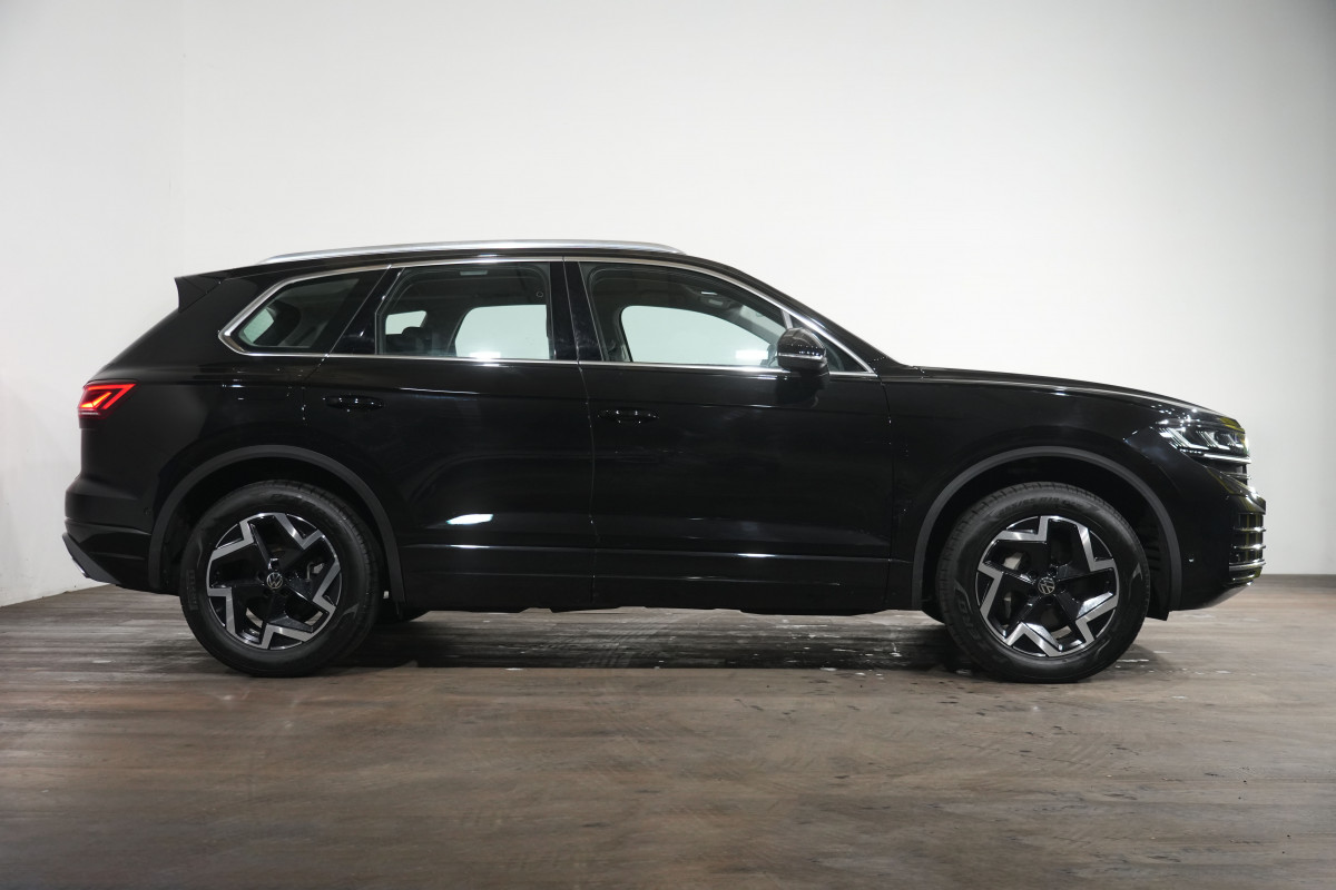 2025 Volkswagen Touareg 170TDI SUV