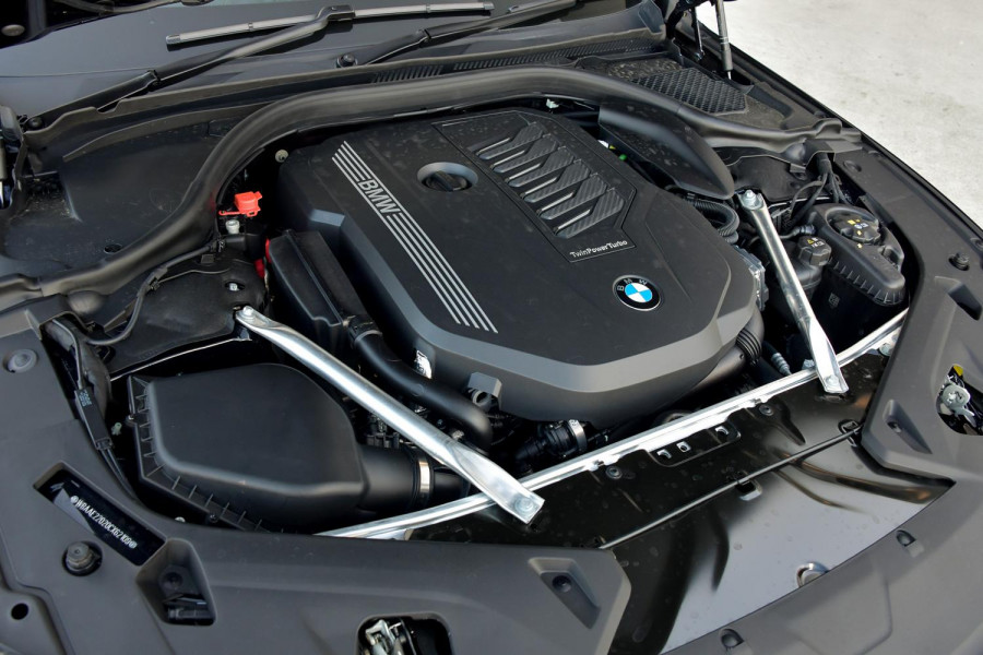 2026 BMW 8 Series G15 LCI 840i M Sport Coupe