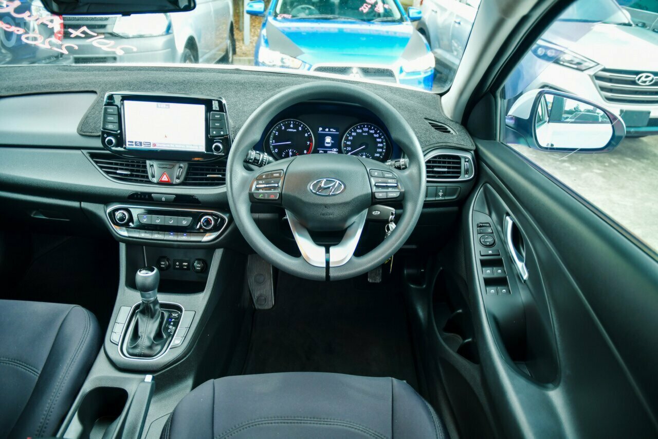 2017 Hyundai i30 PD MY18 Active Hatch Image 9
