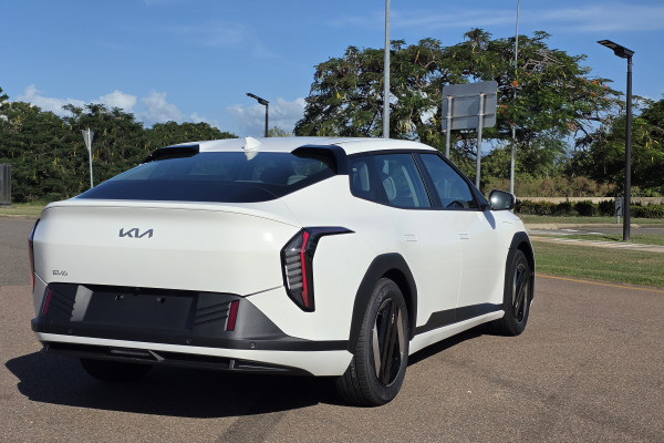 2026 Kia EV4  Air Standard Range Sedan Image 6