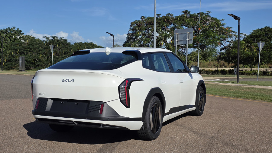 2026 Kia EV4  Air Standard Range Sedan Image 6