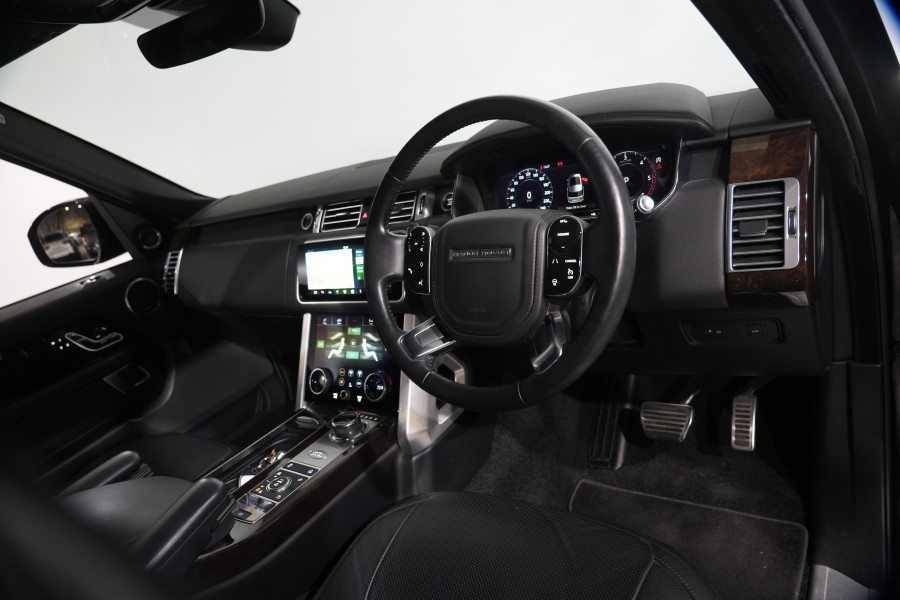 2019 Land Rover Range Rover L405 SDV8 Vogue SE SUV Image 11