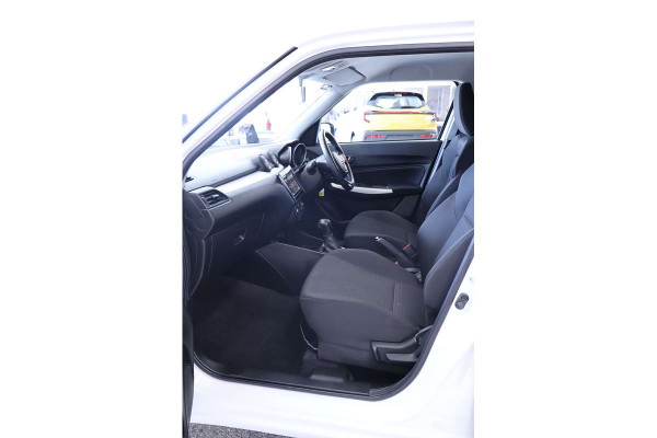 2023 Suzuki Swift AZ Series II GL Hatch Image 13