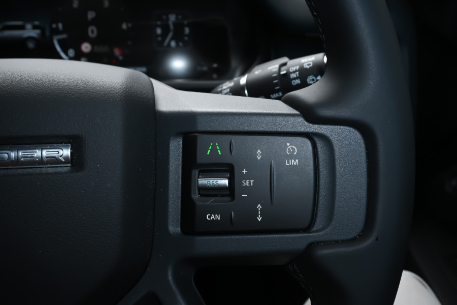 2025 MY25.5 Land Rover Defender L663 110 D350 X-Dynamic SE SUV