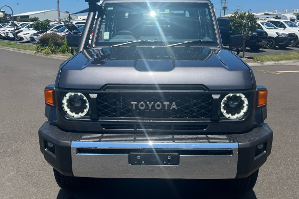 2024 MYon Toyota LandCruiser GDJL79R (Cab Chassis) GXL Double-Cab Cab-Chassis Image 5