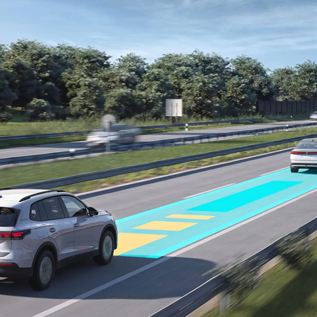 Travel assist Intelligent, active steering Image