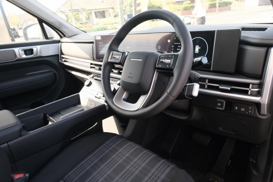 2026 Hyundai Santa Fe MX5.V2 Hybrid SUV Image 6