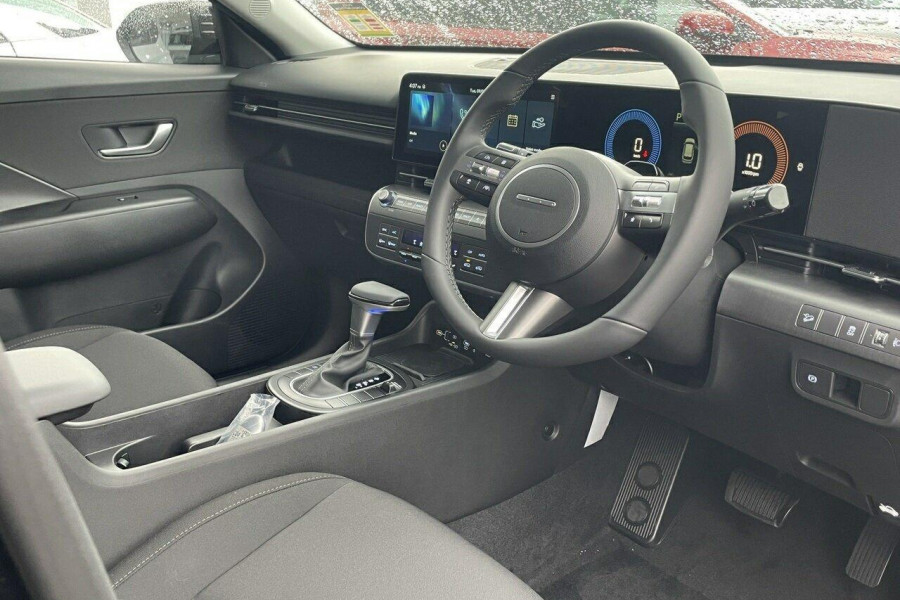 2025 Hyundai KONA SX2.V2 Hybrid Premium SUV Image 11