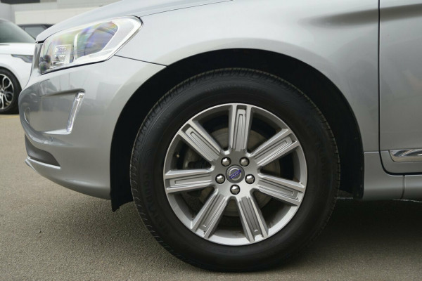 2015 Volvo XC60 LUXURY Suv Image 4