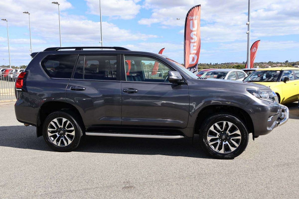 2022 Toyota LandCruiser Prado GDJ150R VX SUV Image 3
