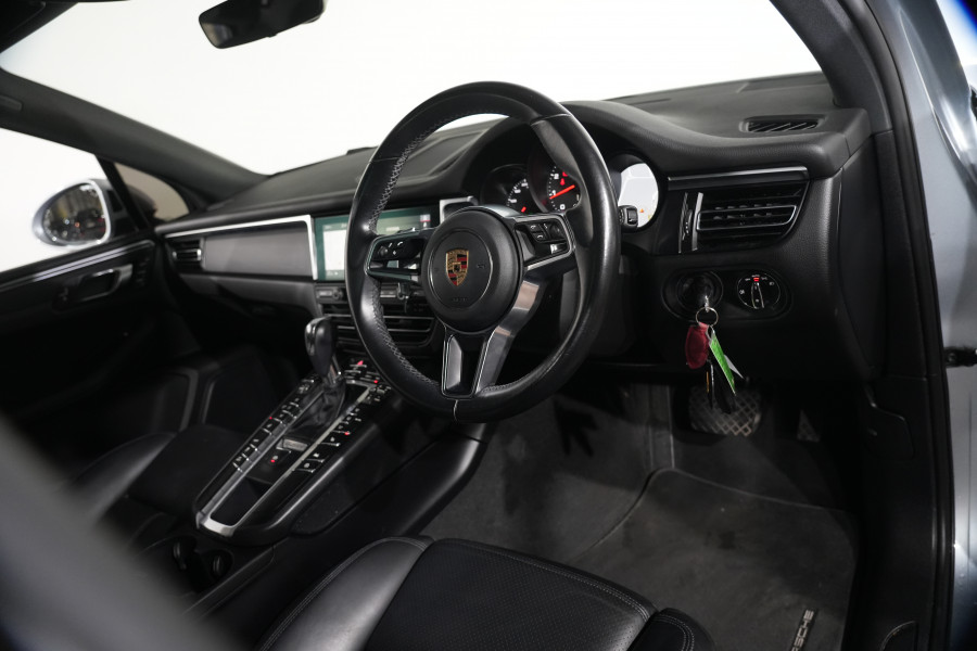 2019 Porsche Macan SUV Image 11