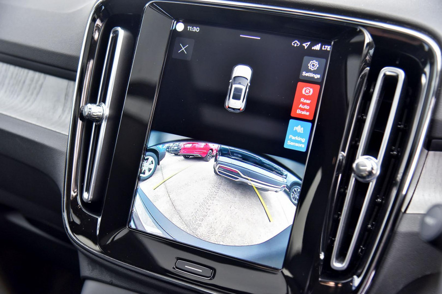 2025 MY26 Volvo XC40 XZ Plus B4 SUV Image 18
