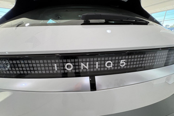2026 Hyundai IONIQ 5 NE.V6  SUV Image 7