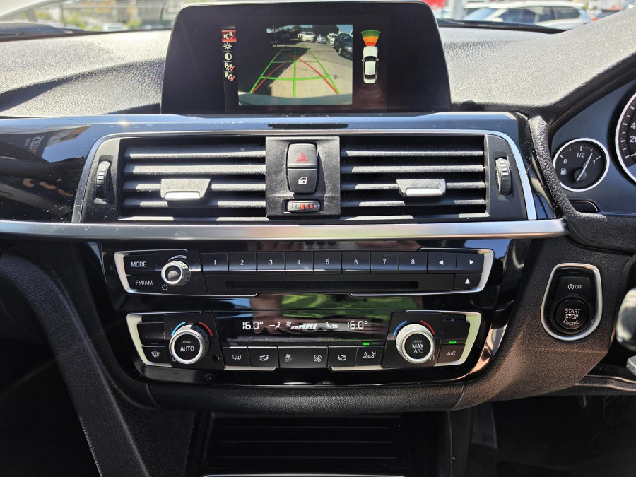 2016 BMW 3 Series F30 LCI 320i Sport Line Sedan Image 16