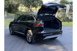 2021 MY21.25 Jaguar F-PACE X761 R-Dynamic S SUV