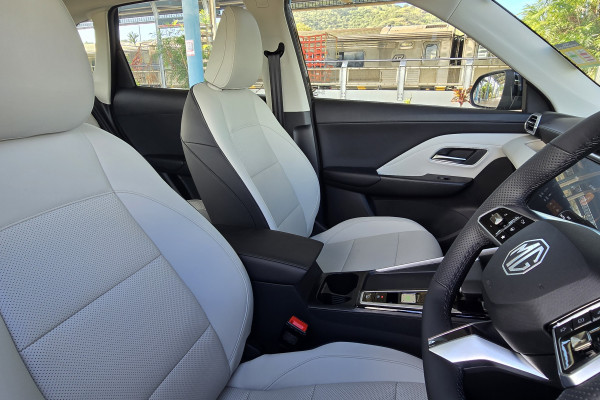 2024 MY24.5 MG ZS HEV ZS32 Essence Hybrid+ SUV
