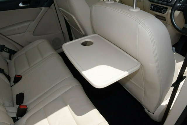 2010 Volkswagen Tiguan 103TDI 4MOTION 14 of 19