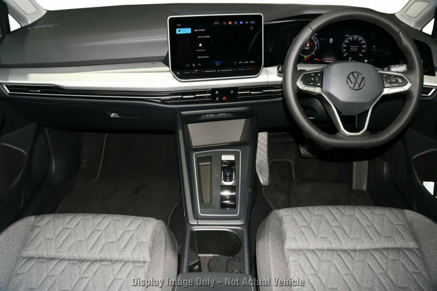 2026 Volkswagen Golf 8.5 110TSI Life Hatch Image 4