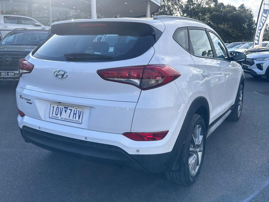 2017 Hyundai Tucson TLe Active X SUV Image 9