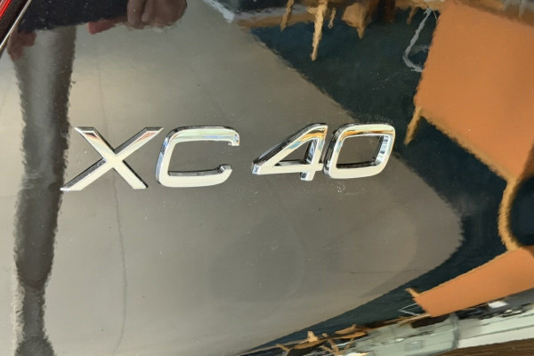 2025 MY26 Volvo XC40 XZ Plus B4 SUV Image 5