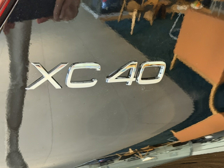 2025 MY26 Volvo XC40 XZ Plus B4 SUV Image 5