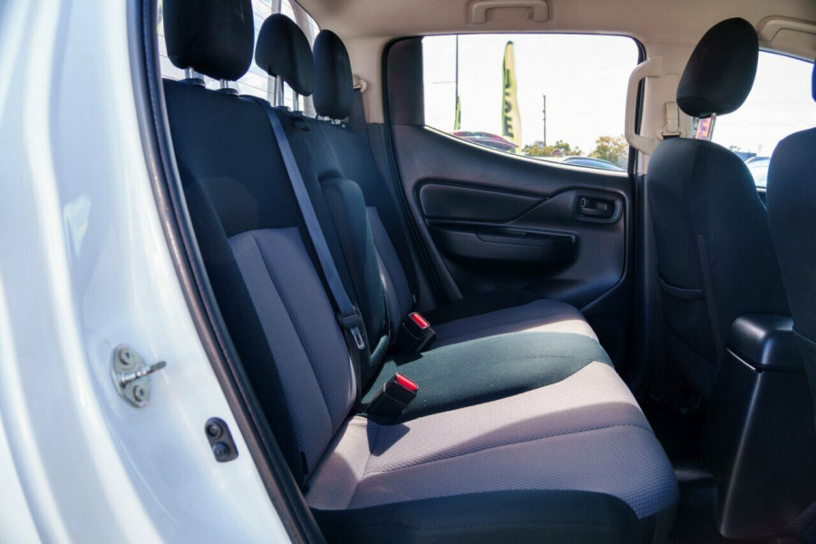 2019 MY20 Mitsubishi Triton MR GLX Cab Chassis Image 8