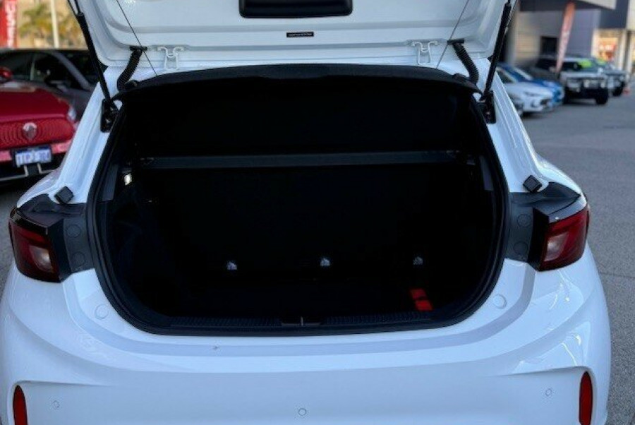 2025 MY25.5 MG MG3 ZP22 Vibe Hatch Image 8