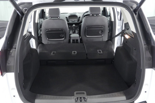 2018 Ford Escape Titanium 24 of 26