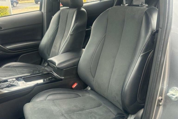 2023 Mitsubishi Eclipse Cross YB Black Edition SUV Image 27