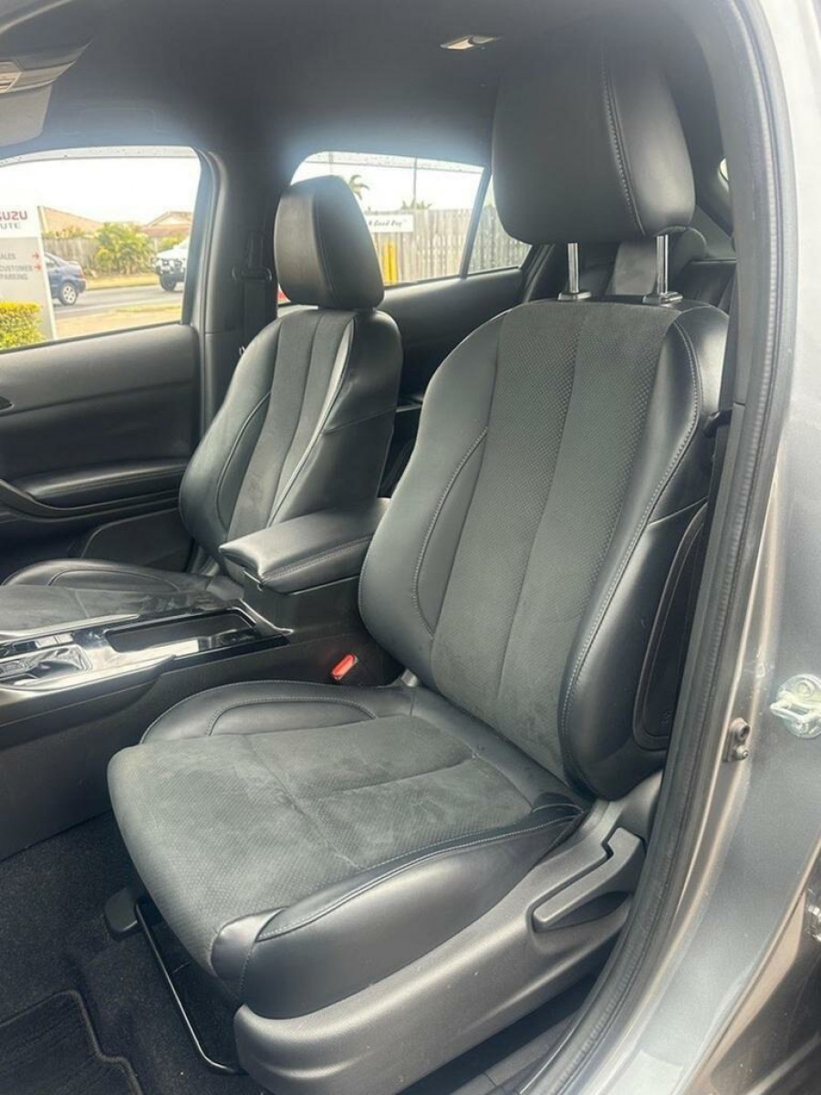 2023 Mitsubishi Eclipse Cross YB Black Edition SUV Image 27