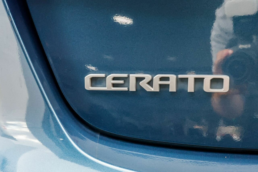 2022 MY23 Kia Cerato BD GT Hatch Image 23