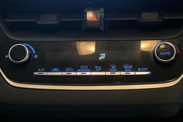 2020 Toyota Corolla ZRE SX Sedan Image 16