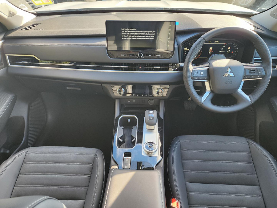 2025 Mitsubishi Outlander ZM LS SUV Image 9