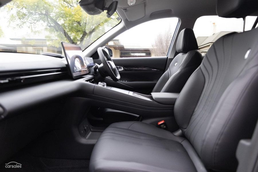 2026 MY27 Geely Starray EM-i P145 Complete SUV Image 19