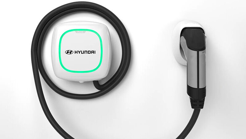Pulsar Plus Wallbox Charger - White