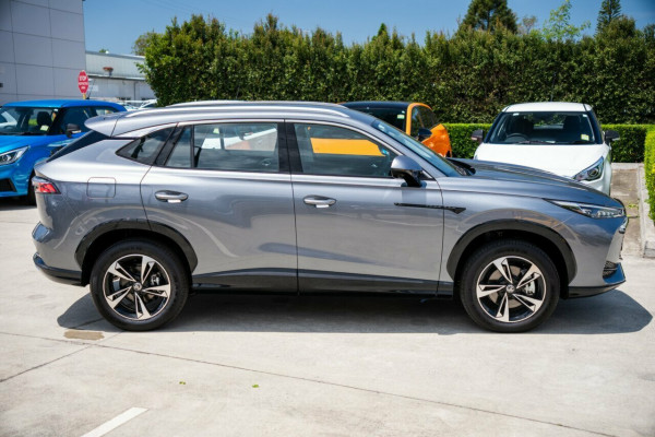 2024 MY24.5 MG HS AS33 Vibe SUV