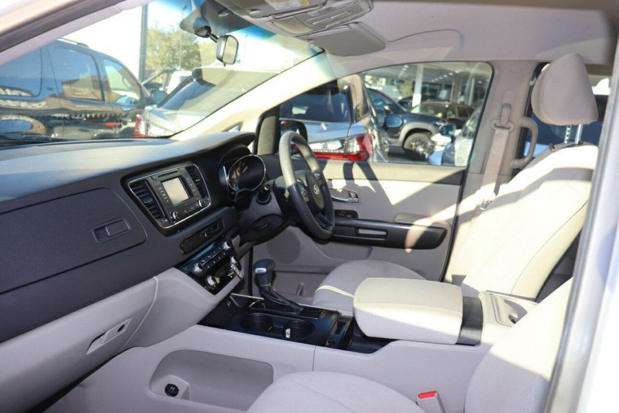 2017 Kia Carnival YP S People Mover Image 9
