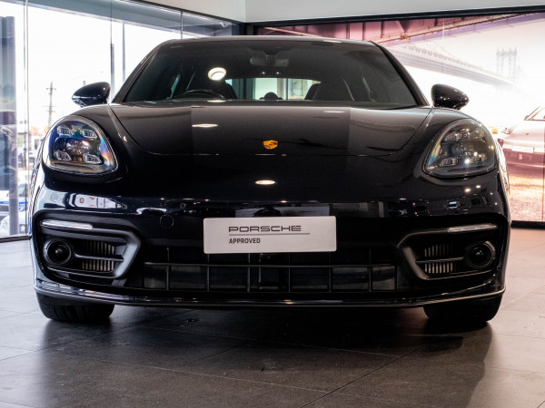 2021 MY22 Porsche Panamera 971 Sedan image 3