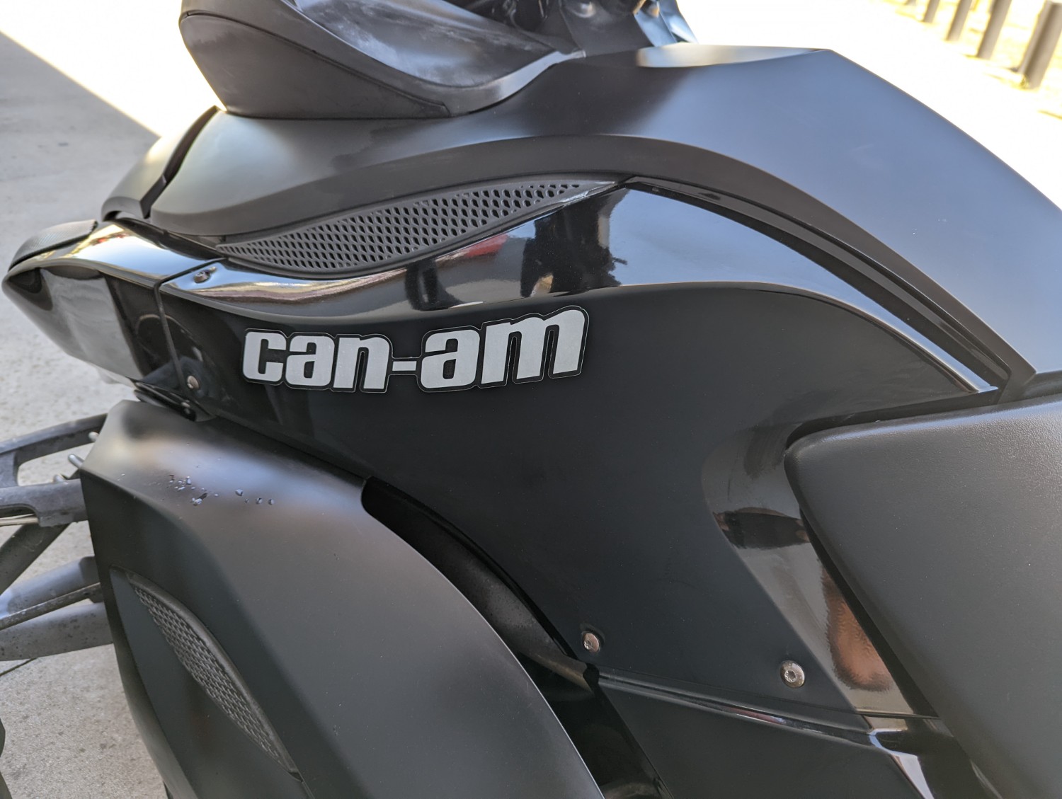 2009 Can AM Spyder Sport Touring Image 11