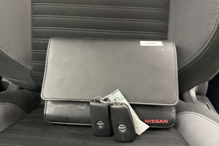 2021 Nissan Navara D23 ST Ute Image 13