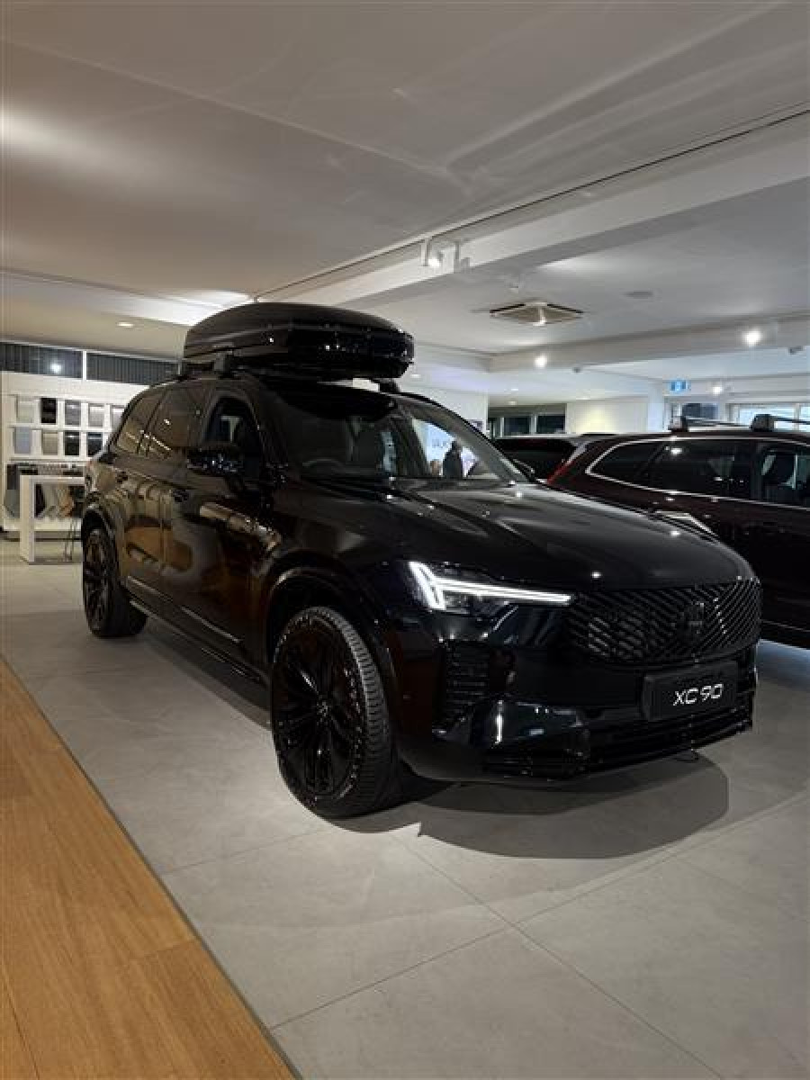 2026 Volvo XC90 L Series Black Edition SUV Image 1