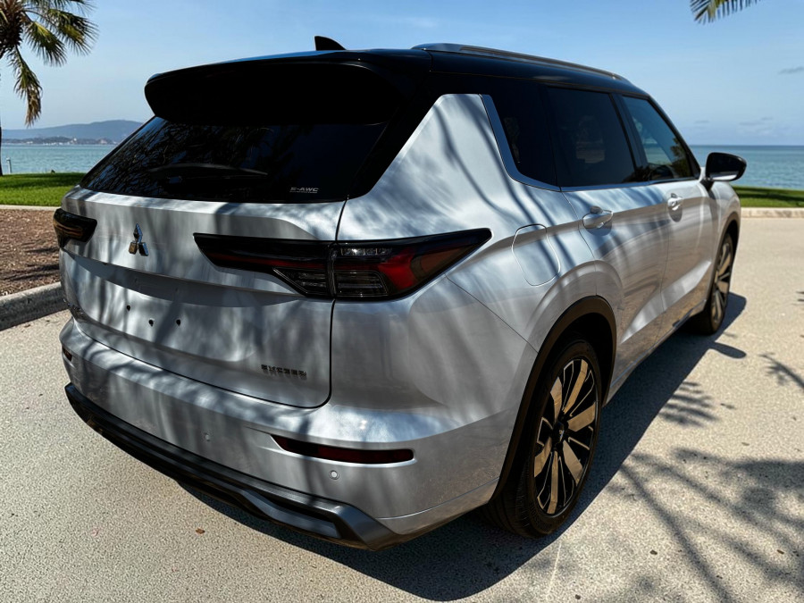 2025 Mitsubishi Outlander ZM Exceed Tourer SUV Image 6