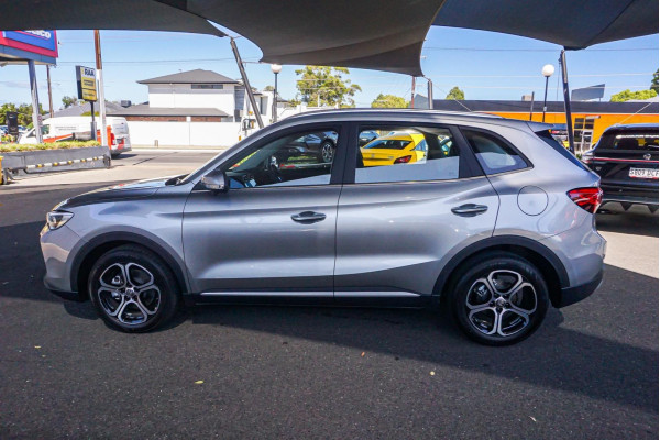 2024 MY24.5 MG ZS ZS32 Excite Hybrid+ SUV Image 5