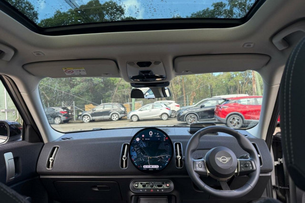 2024 MINI Countryman U25 C Classic Wagon Image 29