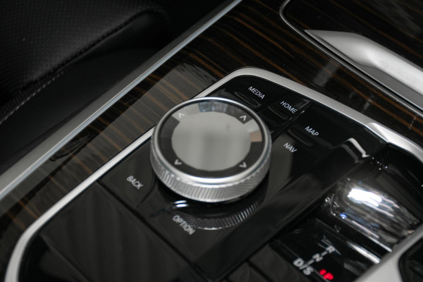 2025 BMW X5 G05 LCI xDrive30d M Sport SUV image 15