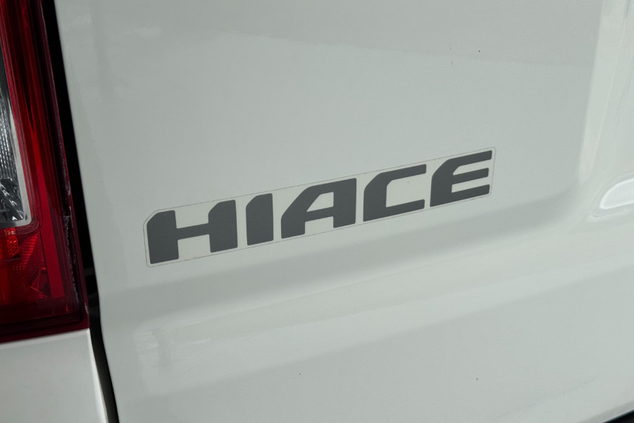 2021 Toyota HiAce GDH300R  Crew Van Image 22