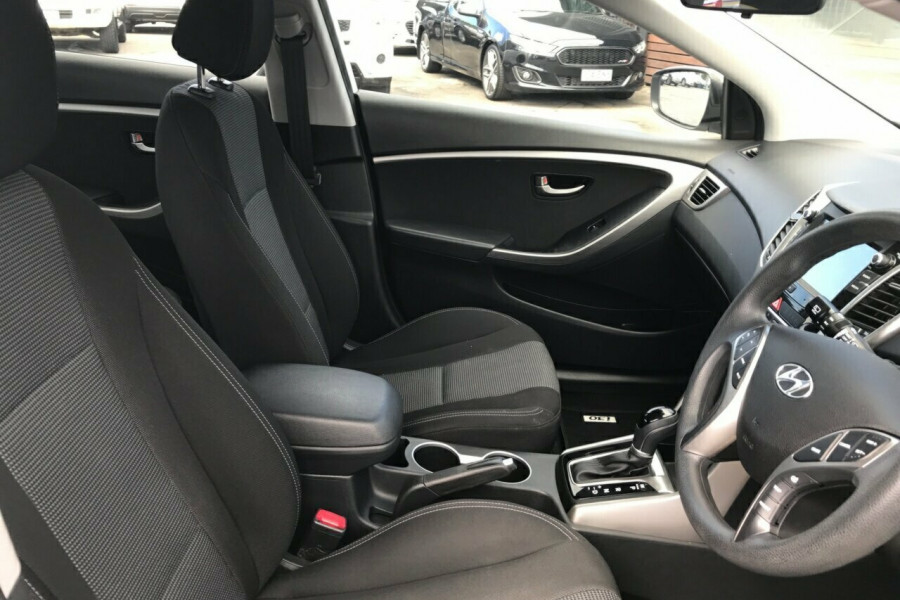 2016 MY17 Hyundai i30 GD4 Series II MY17 Active Hatch Image 8