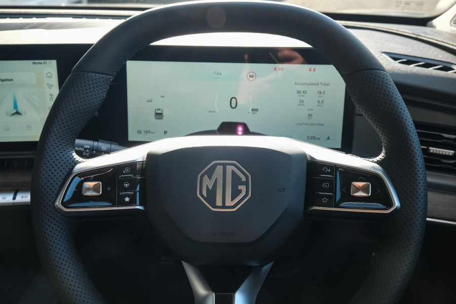 2025 MG QS IS31 Essence SUV Image 14